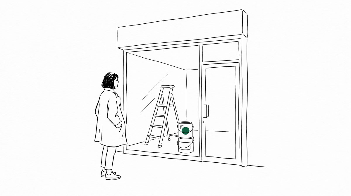 공사 중인 빈 가게 앞에 선 여성 라인 일러스트